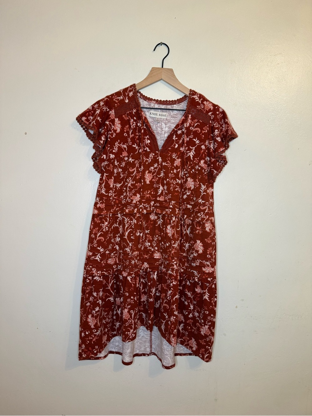 Knox Rose Rust Floral V-Neck Tiered Dress